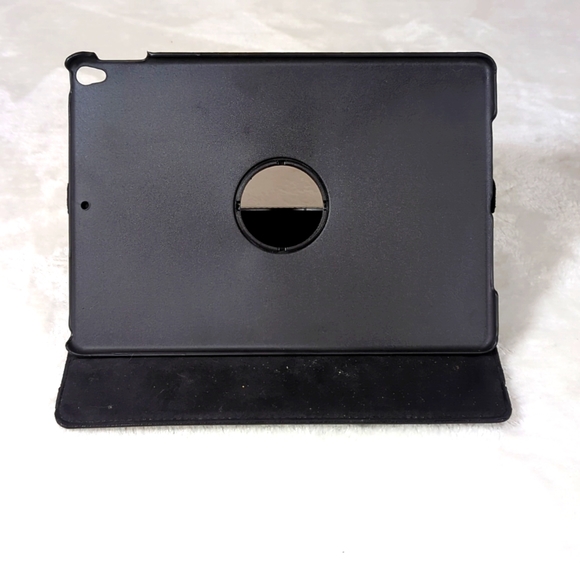 IPad pro 10.5" case rotating stand - Picture 4 of 4